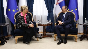 Razvoj saradnje s Francuskom